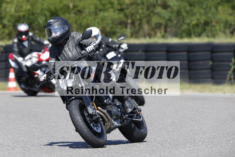 Archiv-2025/48 25.08.2025 Cornu Master School ADR/gruen-vert/31